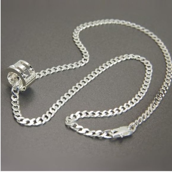 Gucci Cut-Out G Ring 925 Sterling Silver Necklace - Picture 1 of 7